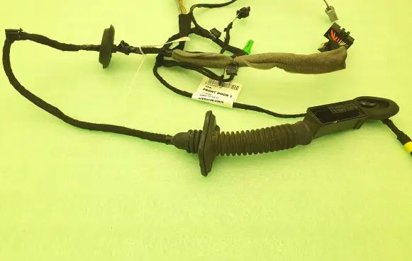 Volvo XC40 Front door wiring loom 32343391 P32343391