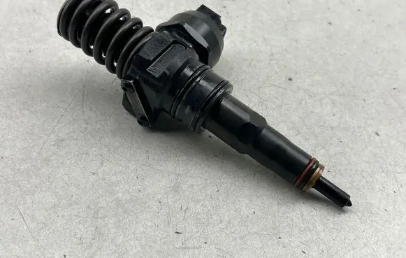 Fuel injector