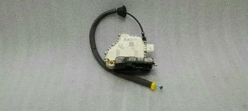 Audi A3 S3 8V Coupe door lock (next to the handle) 8X2837016B