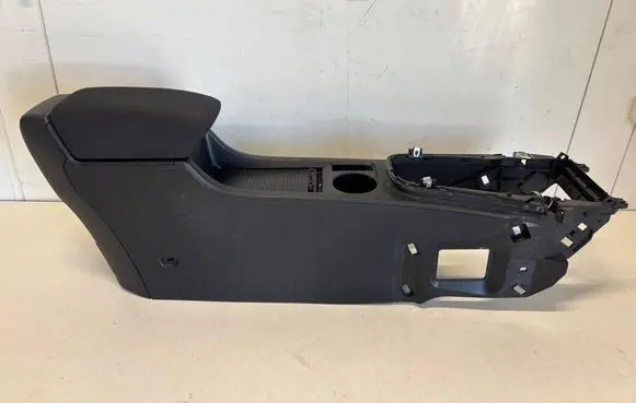 Opel Astra J Armrest 13312282
