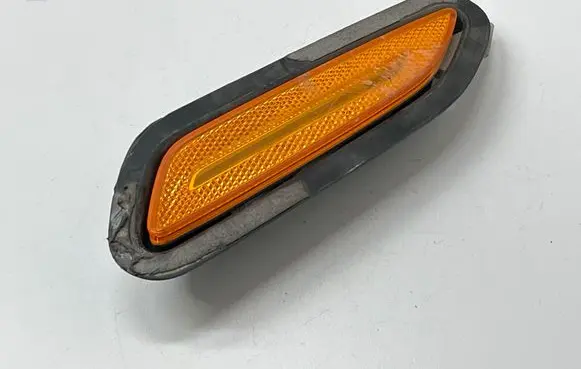 Porsche Cayenne (92A) Front fender indicator light 7P5807677 7P5945127 2054100