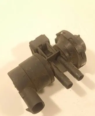 Jeep Grand Cherokee (WJ) Turbo solenoid valve 04669475ab