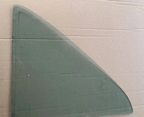 Mercedes-Benz W123 Rear vent window glass 