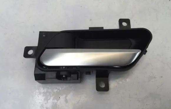 Nissan Qashqai J12 Front door interior handle 806716UA0A