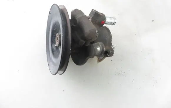 Opel Frontera A Power steering pump 