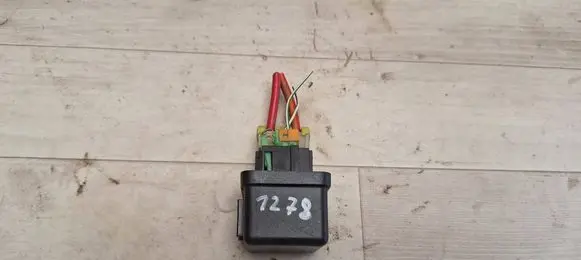 Nissan Vanette Glow plug pre-heat relay 25230G2400