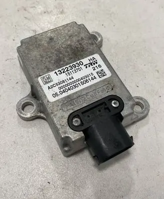 Opel Vectra C ESP acceleration yaw rate sensor 13223930 15113701 A2C53081144