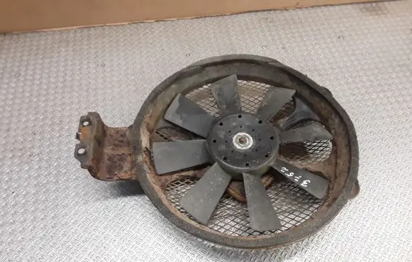 Nissan Terrano Electric radiator cooling fan