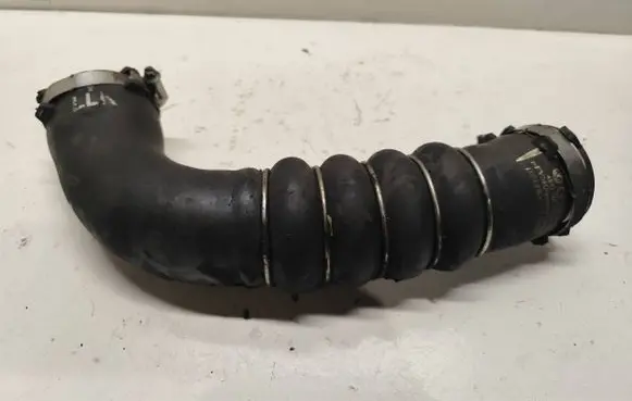Audi A6 S6 C6 4F Intercooler hose/pipe 4F0145738f