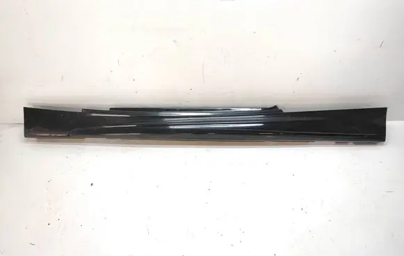 BMW 1 E82 E88 Sill 8044663 51778044663