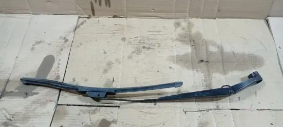 Chevrolet Camaro Front wiper blade arm 2572 8785