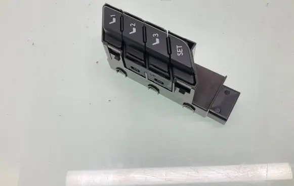 Lexus RX 450H Seat memory switch 15D394