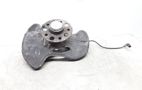 Mercedes-Benz C W204 Front wheel hub spindle knuckle