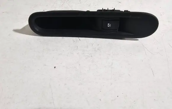 Renault Espace - Grand espace IV Electric window control switch 31144M