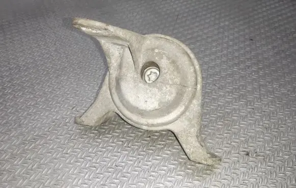 Opel Zafira A Engine mount bracket 90576148YP