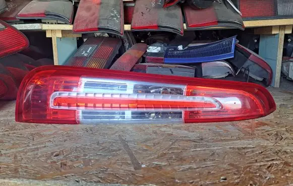 Ford C-MAX I Rear/tail lights 2SK009504 C95YC 164709