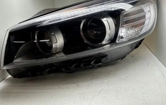 KIA Sorento Headlight/headlamp 92101C5XXX