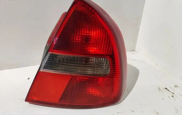 Mitsubishi Carisma Rear/tail lights 151086