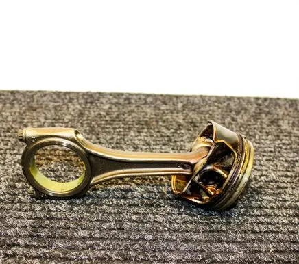Piston