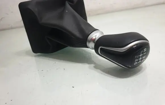 Gear lever shifter trim leather/knob