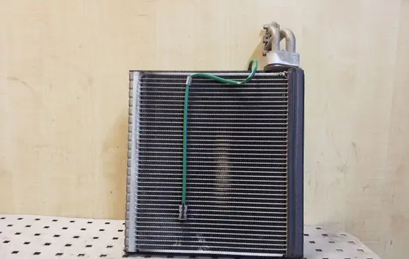 Air conditioning (A/C) radiator (interior)