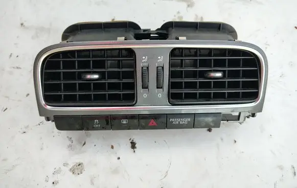 Volkswagen Polo V 6R Dashboard air vent grill cover trim 