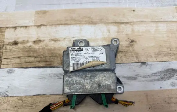 Citroen C5 Airbag control unit/module 608989500 9665266180
