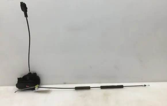Nissan Note (E11) Front door lock 