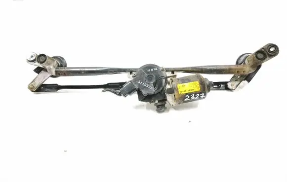 KIA Sorento Front wiper linkage and motor 981102P000