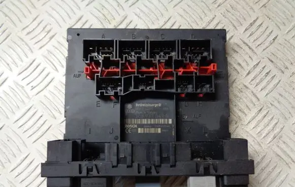 Volkswagen Caddy Comfort/convenience module 3C8937049D