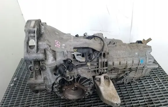 Volkswagen PASSAT B5.5 Manual 5 speed gearbox GFL