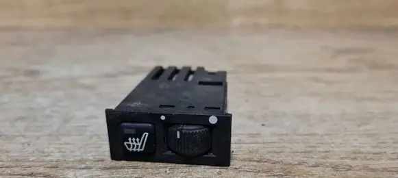 BMW 5 E39 Seat heating switch 61318352259