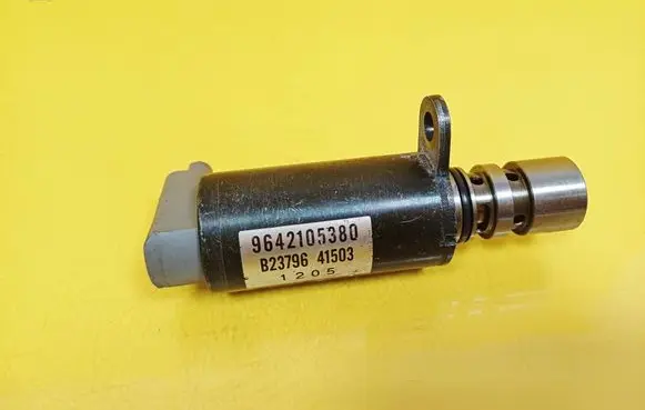 Citroen C5 Camshaft vanos timing valve 9642105380