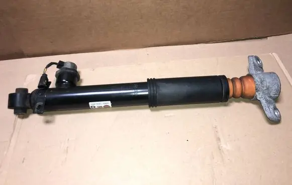 Hyundai i30 Rear shock absorber/damper 55301S0600