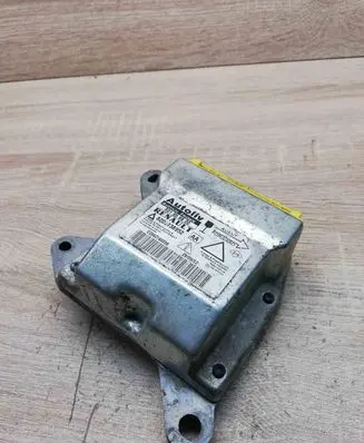Renault Laguna II Airbag control unit/module 8200138952 601958800