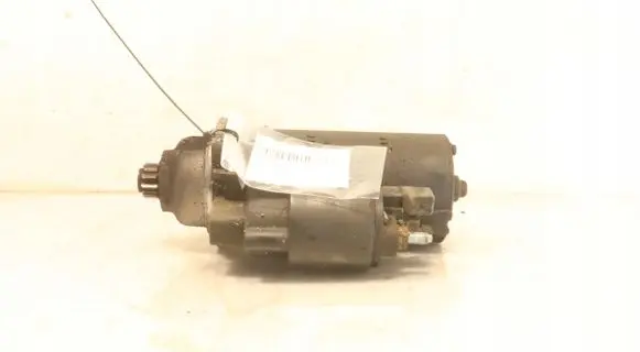 Volkswagen Golf IV Starter motor 1005821144