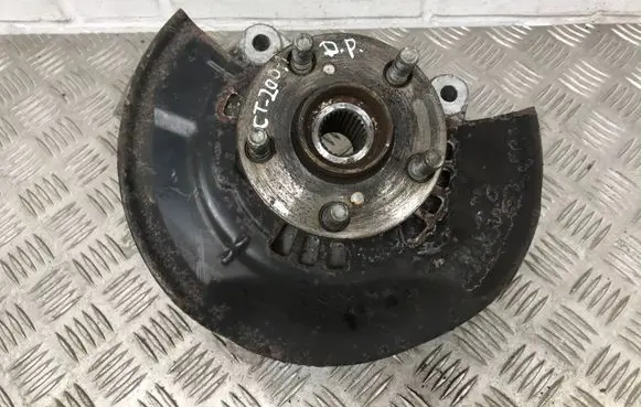 Lexus CT 200H Front wheel hub F05RW707