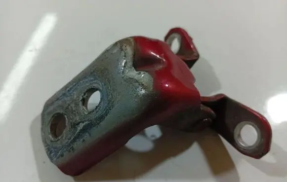 KIA Ceed Rear door lower hinge