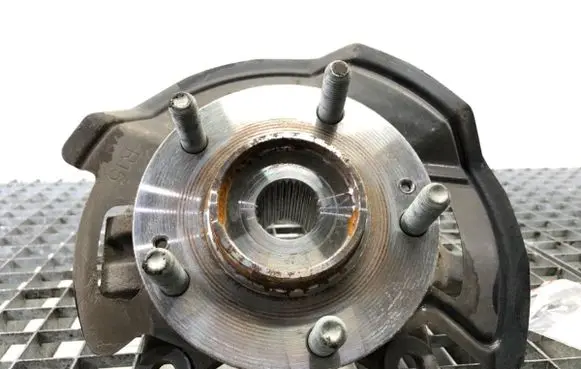 Hyundai Elantra VII Front wheel hub spindle knuckle 