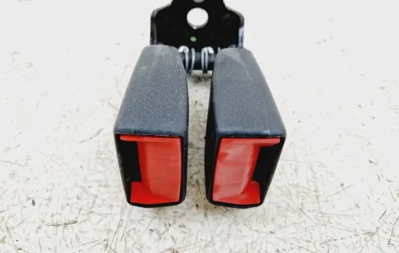 Ford Fusion II Middle seatbelt buckle (rear) 464161A 34115546A 465161R