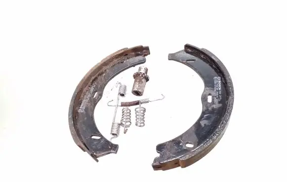 Mercedes-Benz Vito Viano W639 Handbrake/parking brake pads 250277 90R011046 BK1106