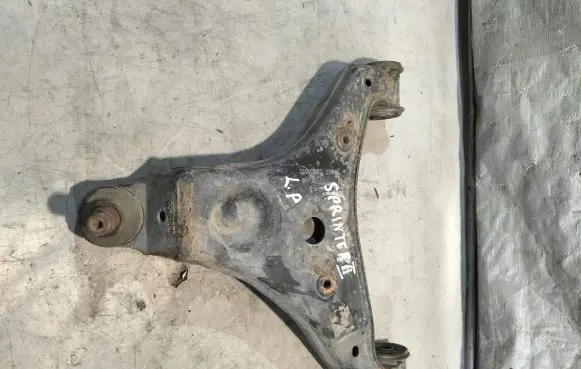 Mercedes-Benz Sprinter W906 Front lower control arm/wishbone
