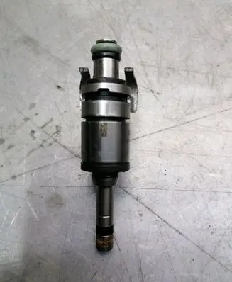 KIA Ceed Fuel injector 3531003ACO