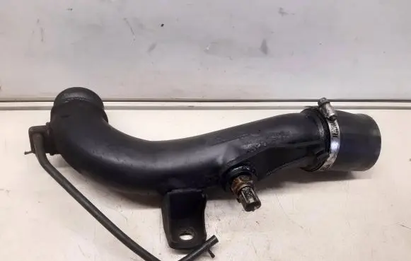 Toyota Avensis T250 Intercooler hose/pipe 173620R011