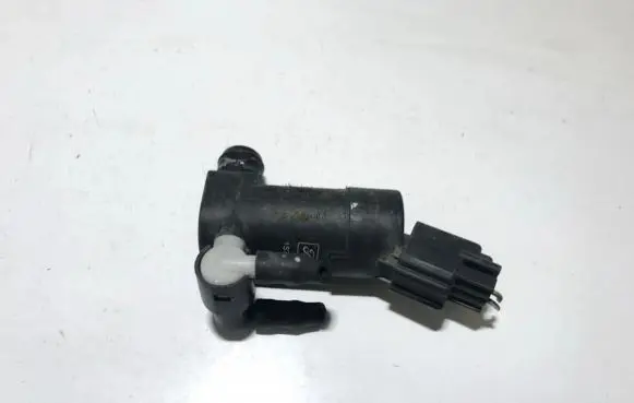 Ford Focus Windscreen/windshield washer pump 1s7117k624fe 1s71-17k624-fe
