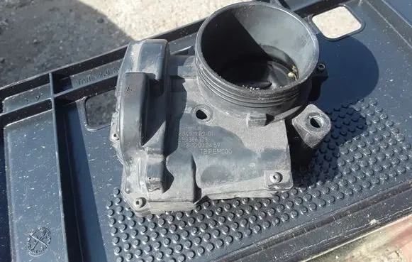 Peugeot 308 Throttle valve A2C53386323