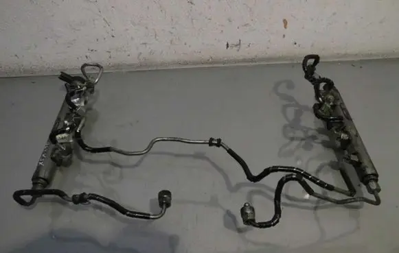 Jaguar XF X250 Fuel main line pipe