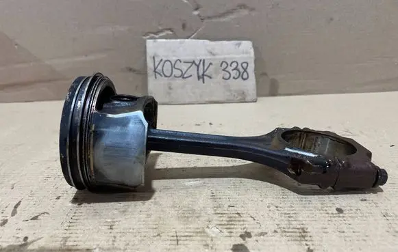 Volkswagen Touran II Piston with connecting rod