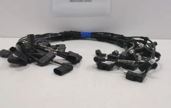 Mercedes-Benz E W213 Front ABS sensor wiring A2135403605