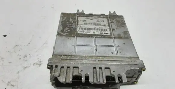 Volvo S40, V40 Engine control unit/module 0281001906 7700110648